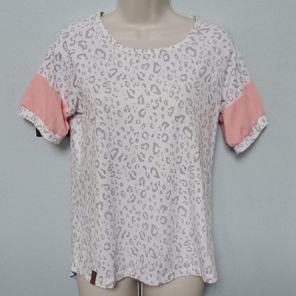 Cute Leopard print Tshirt